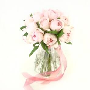 Букет невесты из пионовидных роз пиони пинк