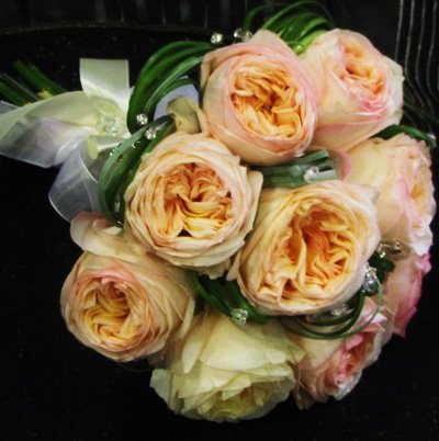 Букет невесты из роз Анджи Романтика