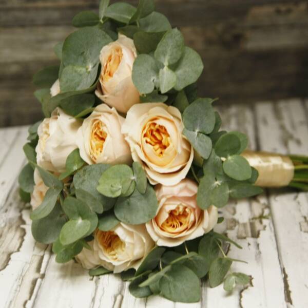 Букет невесты из роз Джулиет