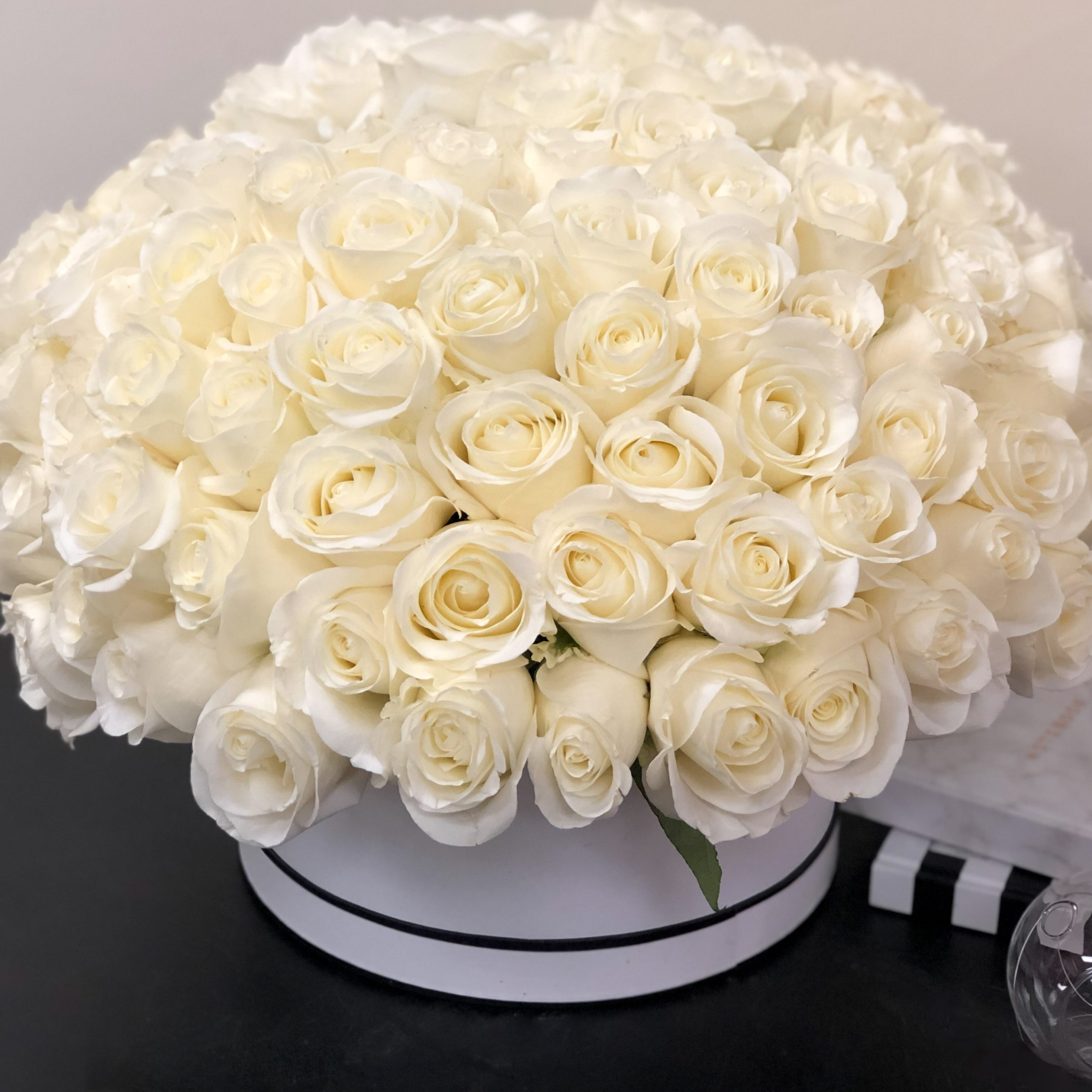 101 Белая роза